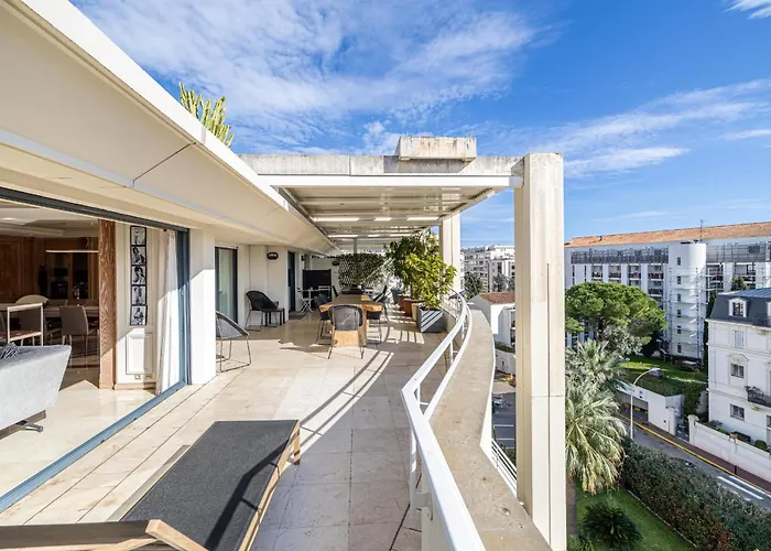 Ref 823 - Cannes Center - Duplex Apartment For Rent