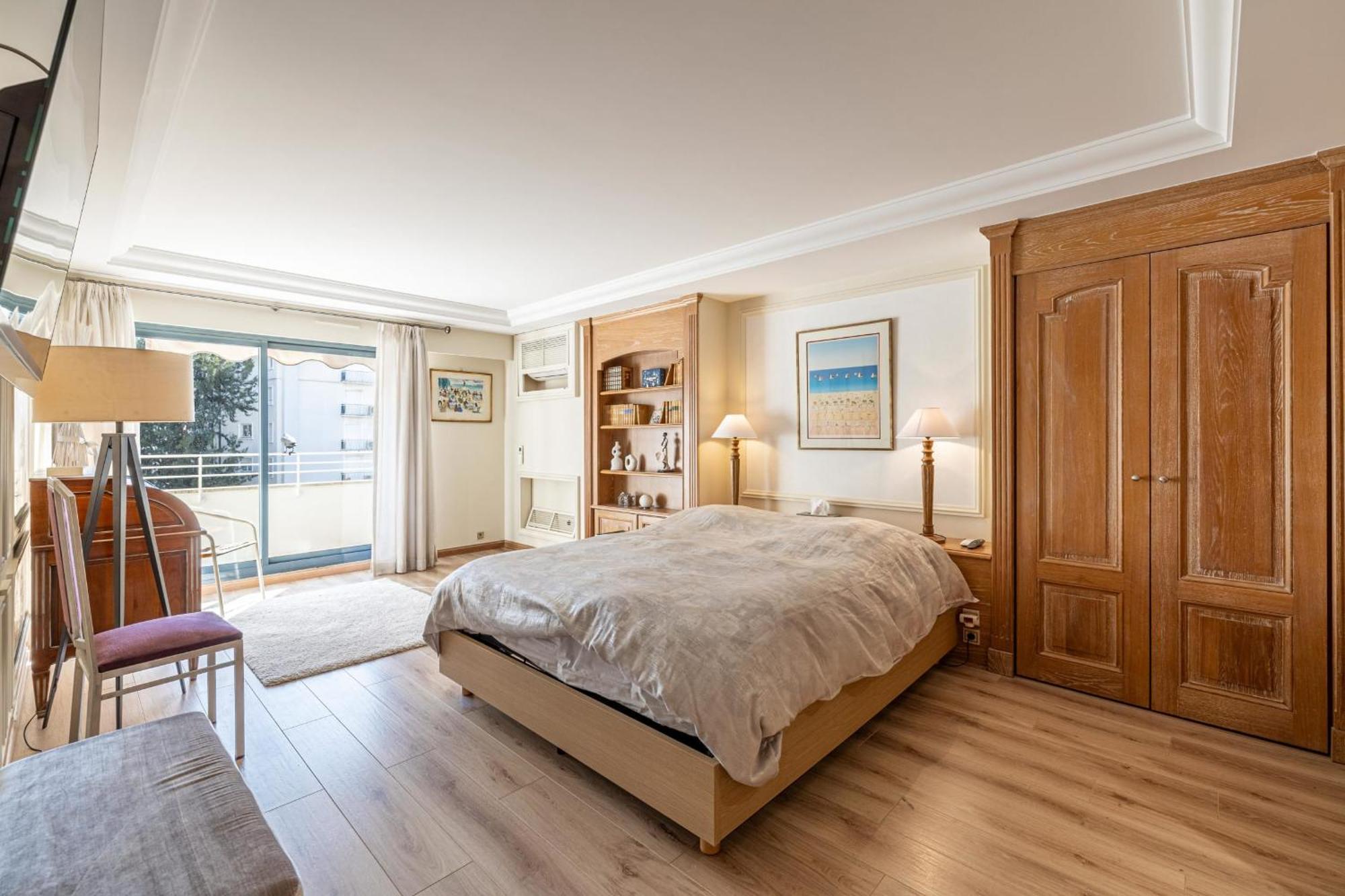 Ref 823 - Center - Duplex For Rent Appartement