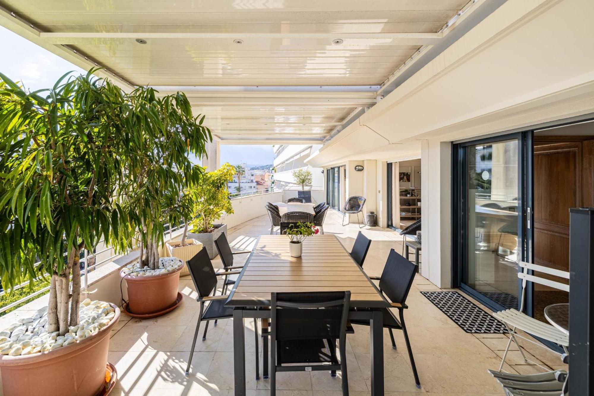 Ref 823 - Center - Duplex For Rent Cannes